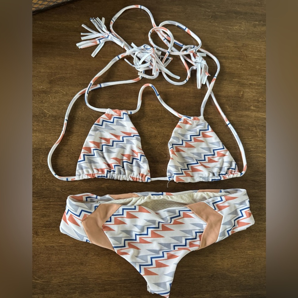 P/XS ACACIA SWIMWEAR BIKINI P BOTTOM, L TOP (runs small) 2 PIECE
